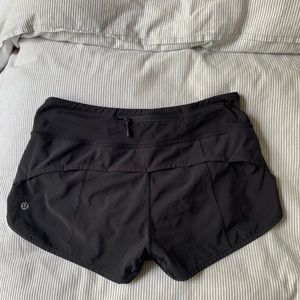 Lululemon Speed short 2.5”